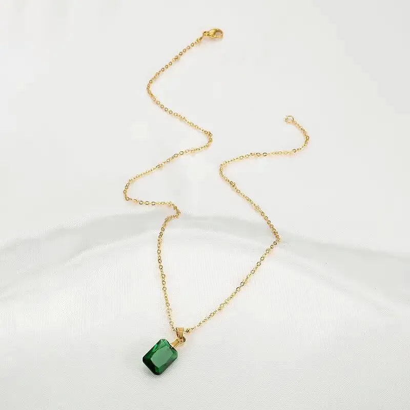 Copper geometric rectangular pendant necklace with quadrilateral design in XL1006 green colour on O-ring chain