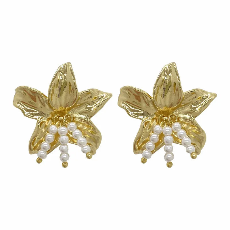 Gold H1795 metal flower earrings with exaggerated floral shape and niche style design for women