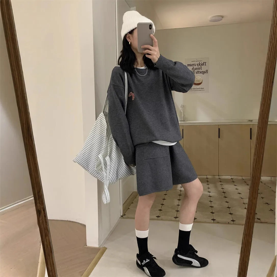 Women's casual knitted sweater and shorts suit in imitation cashmere, Japanese Korean style with embroidery.