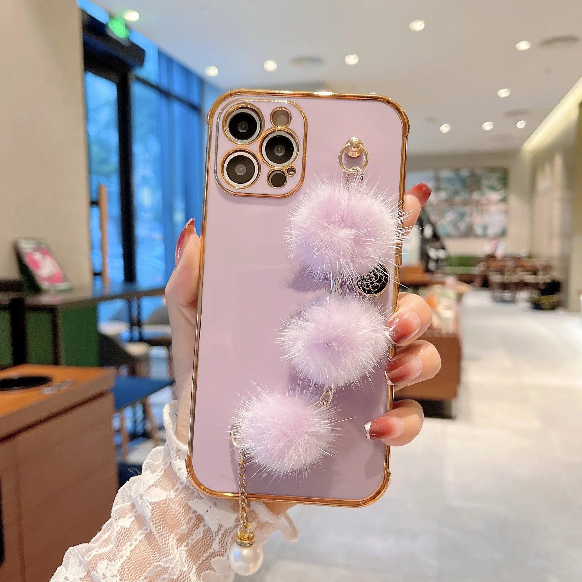 TPU phone shell with plush bracelet and electroplated chain in black for iPhone 13 Pro Max