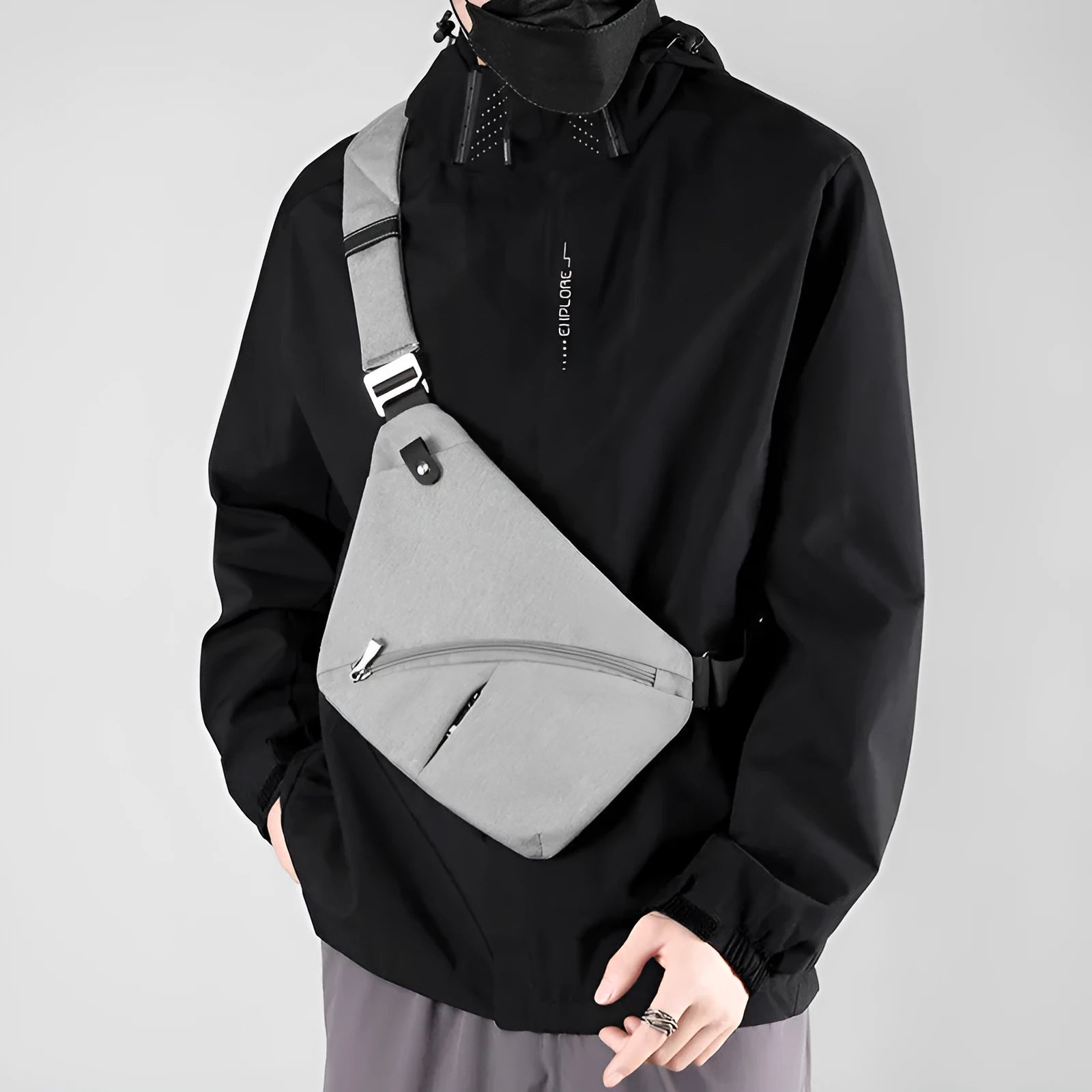 Men's oxford cloth chest bag worn on one shoulder in grey with letter detailing
