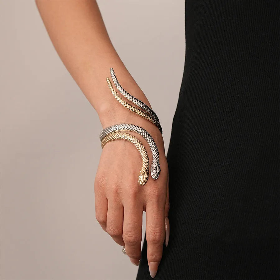 Gold twisted snake ring and bracelet set with exaggerated winding design