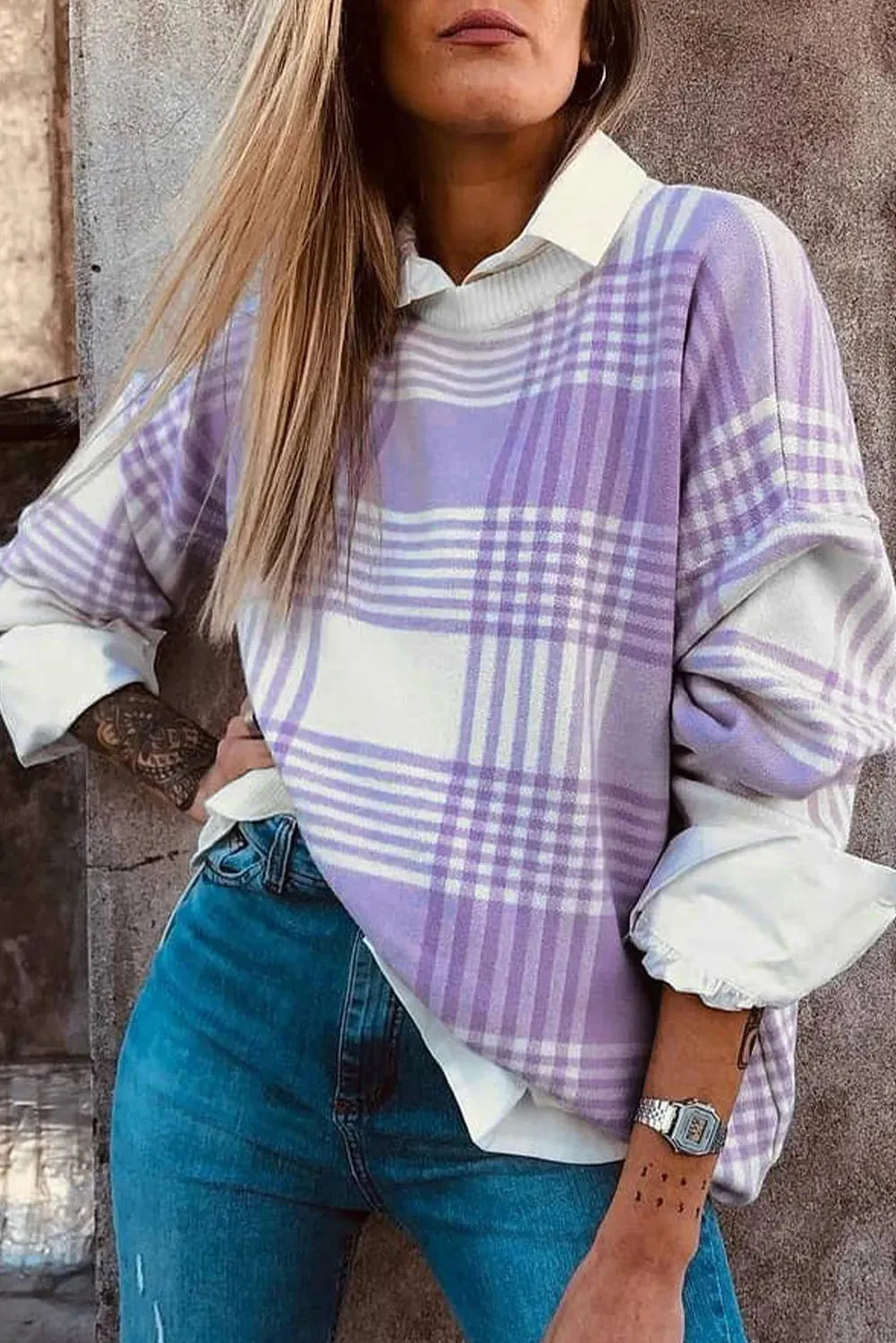 Lilac plaid print loose fit ladies jumper with V-neck and ribbed trim on collar and cuffs