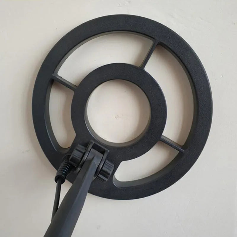 Black and yellow GC1028 professional metal detector with LCD display and waterproof search coil