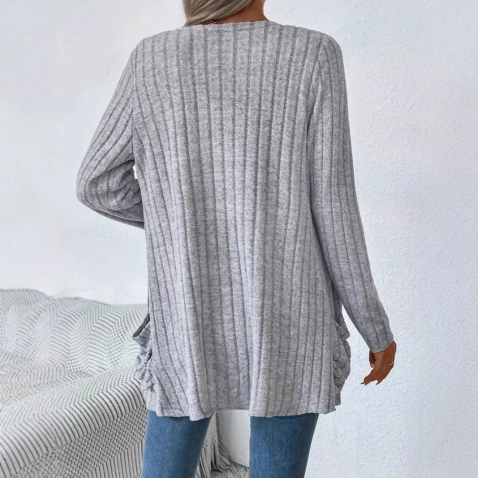 Long sleeve cardigan knitwear with pockets in granny grey colour, loose fit design for plus sizes