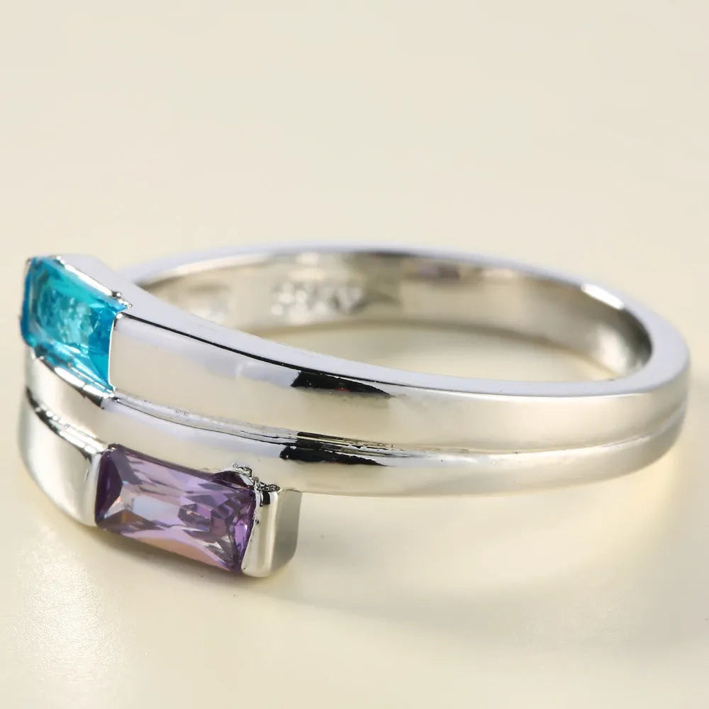 Copper electroplated ring with zircon stone in silver colour, European and American unisex design