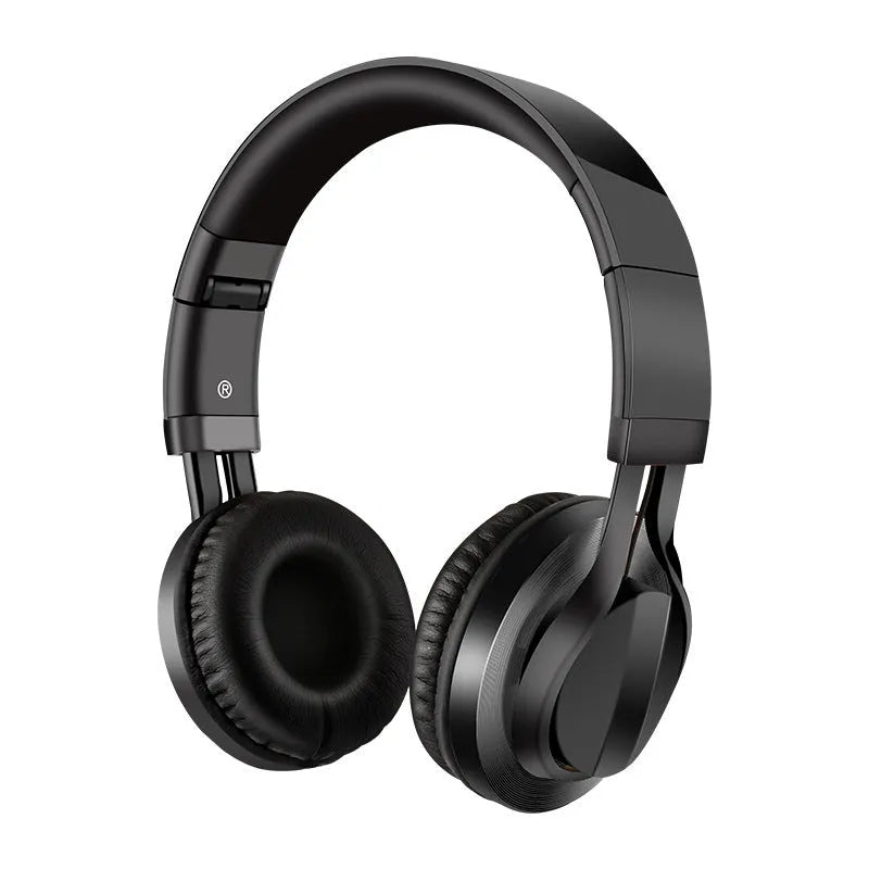 Black wired over-ear headphones with microphone and 3.5mm plug on 1.5m cable