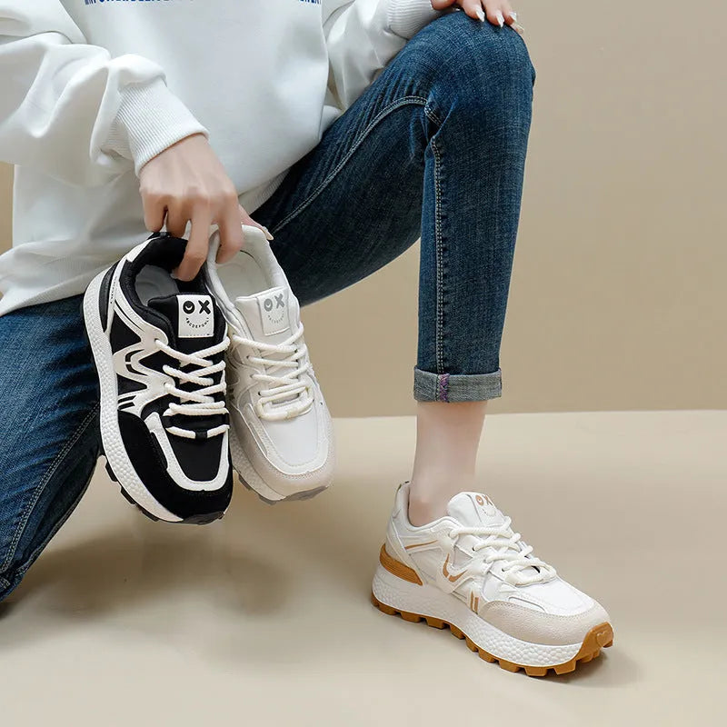 Women's flat heel platform casual shoes in black with lace-up design and round toe