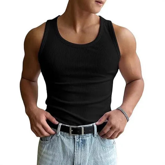 Men's tight-fit round neck polyester sports T-shirt with wool lining on a mannequin.