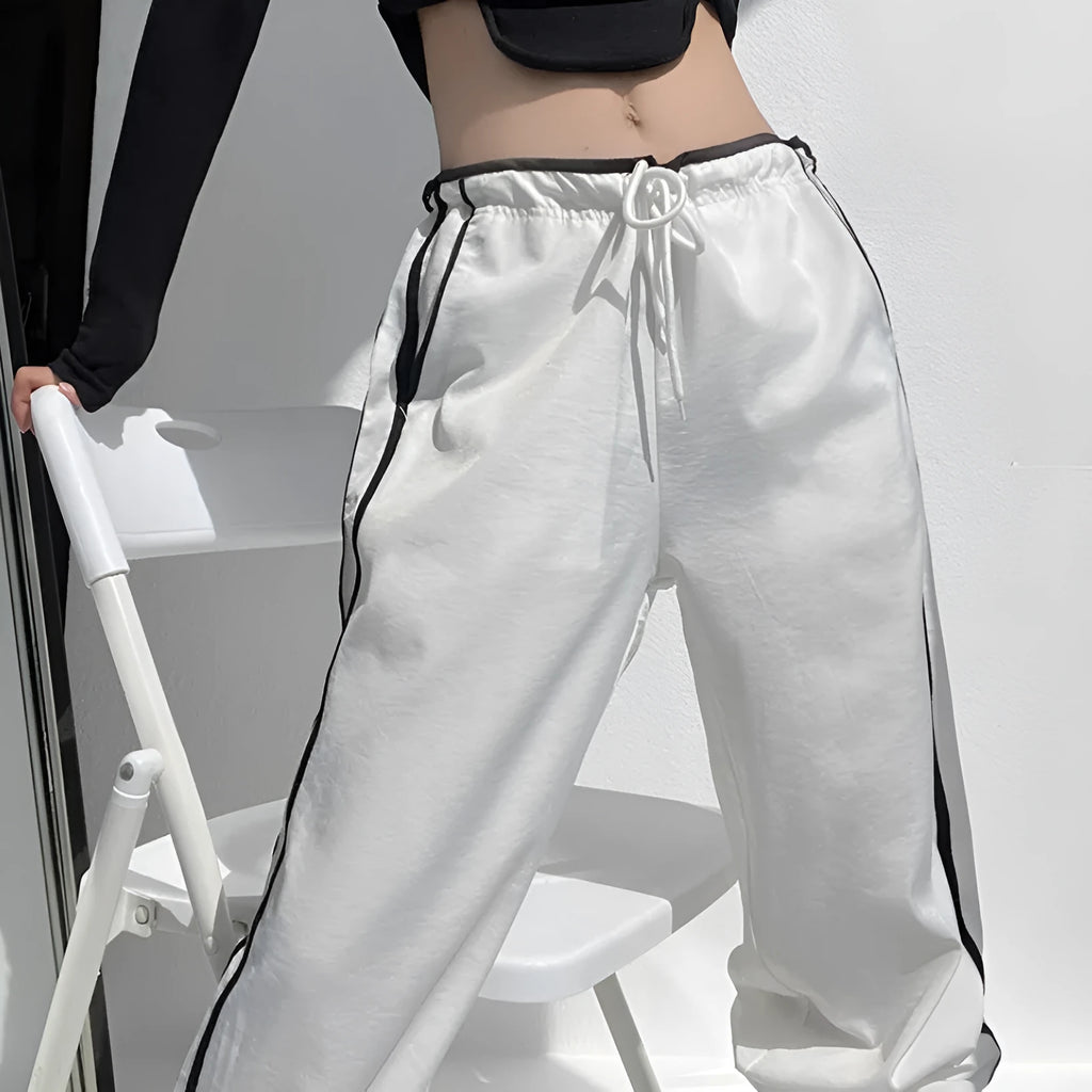 Ribbon parallel bars contrast colour loose straight trousers in white and navy blue colours