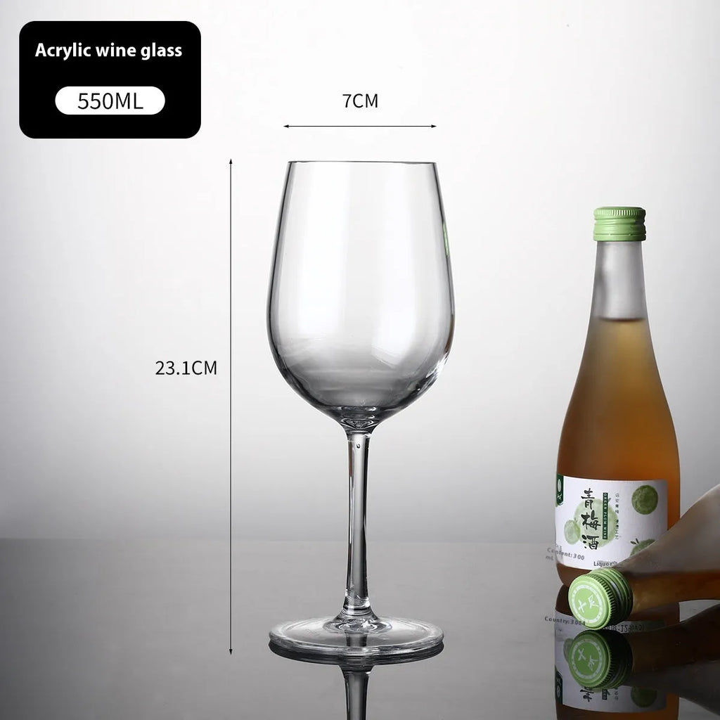 Clear PC acrylic wine bottle with modern design, shown in 300ml and 550ml sizes for catering.