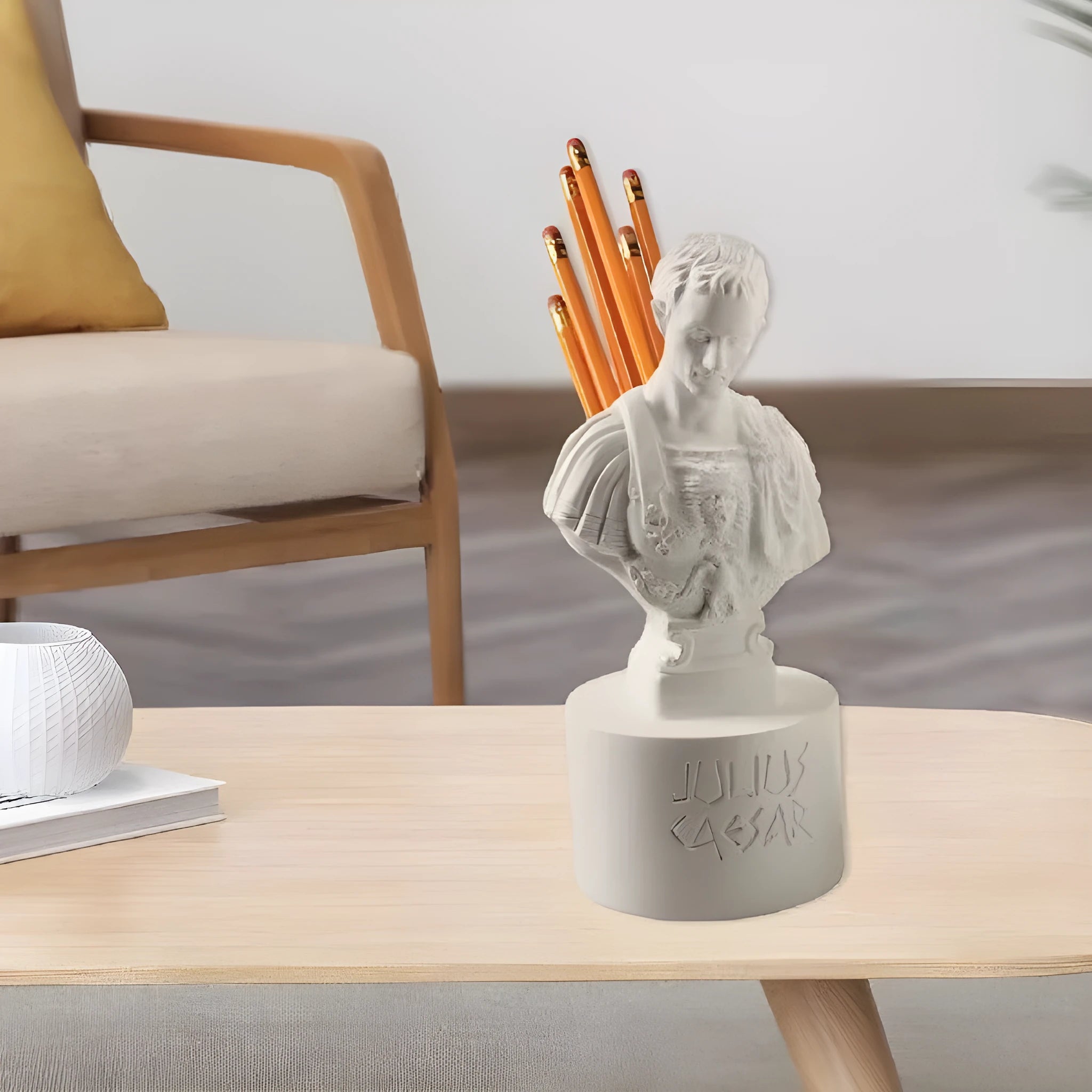 White American creative character modelling pen holder for desktop organisation