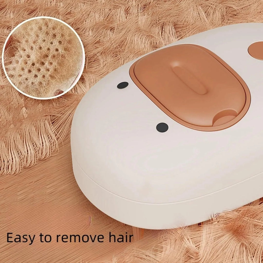 White rechargeable steam pet brush with rubber comb teeth and water tank for dog and cat grooming