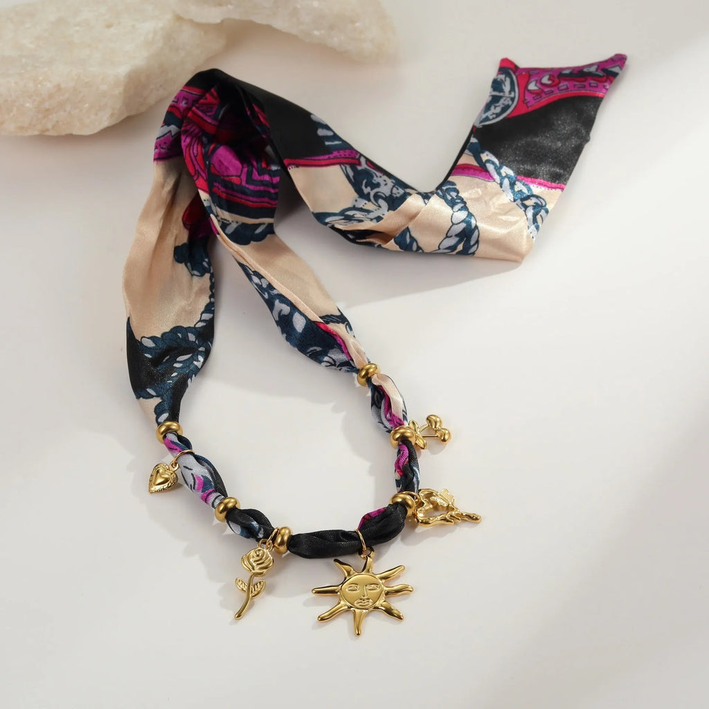 Women's geometric pendant necklace or bracelet with gold plating and adjustable 41-50cm chain