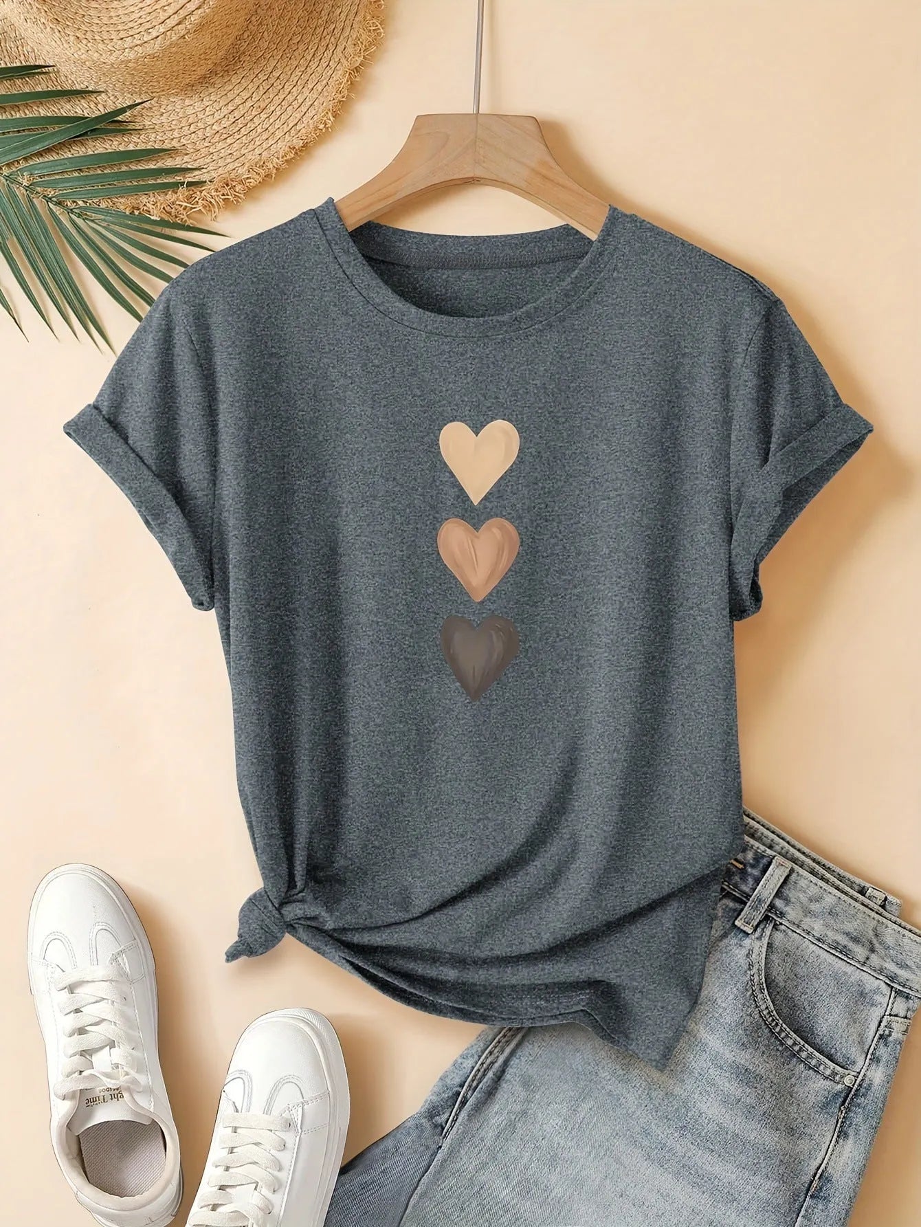 Women's art retro print pure cotton T-shirt in blue on a hanger