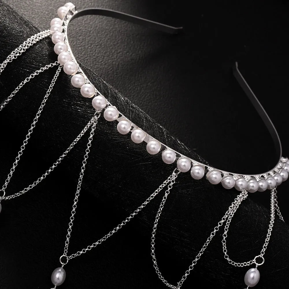 Women's mesh tassel hair chain in gold or silver colour with electroplated pearl details