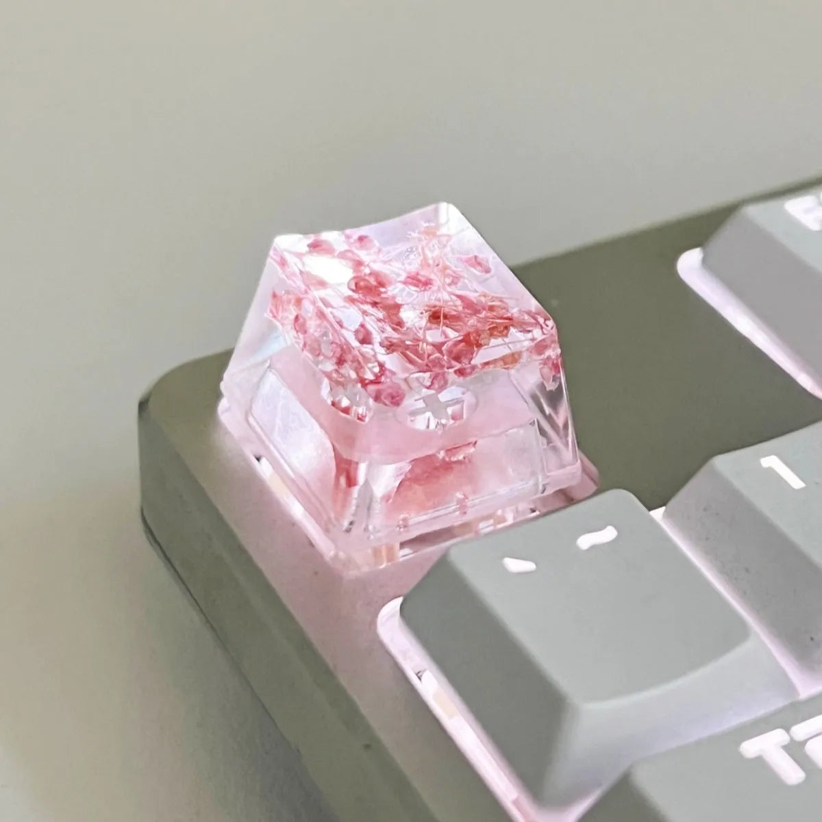 Transparent resin mechanical keyboard keycap with starry sky design in four colour options