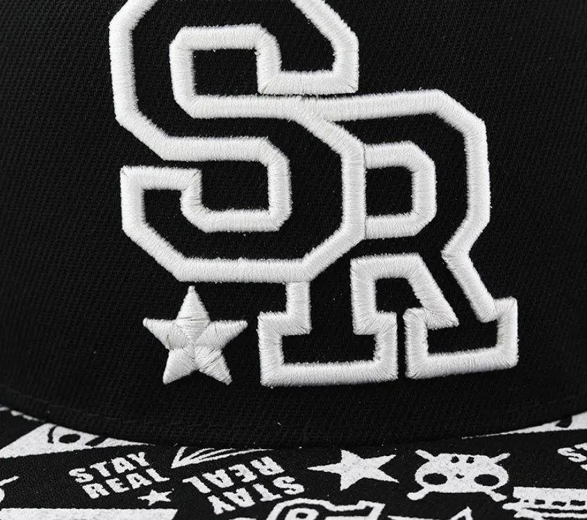Cotton baseball cap with embroidered letters, adjustable strap, in black or white