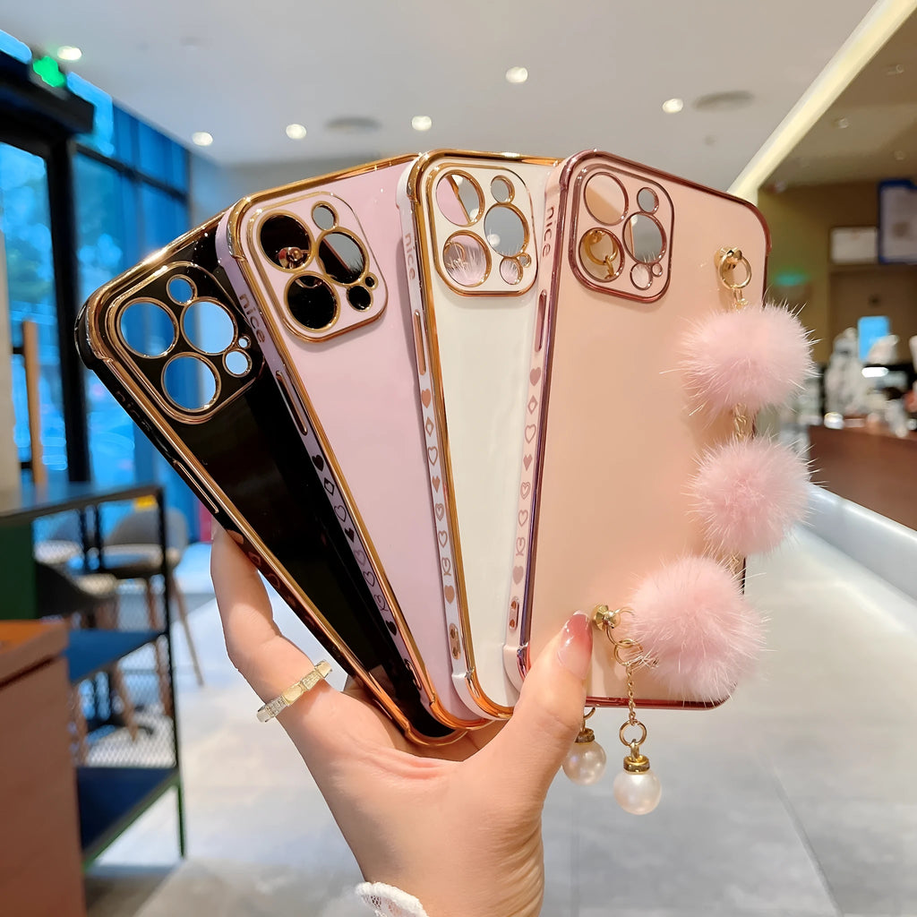 TPU phone shell with plush bracelet and electroplated chain in black for iPhone 13 Pro Max