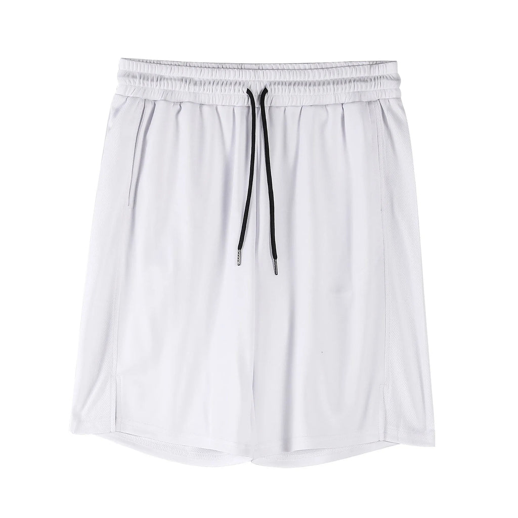 Men's black quick-drying mesh capri pants with elastic waistband and mid-length cut