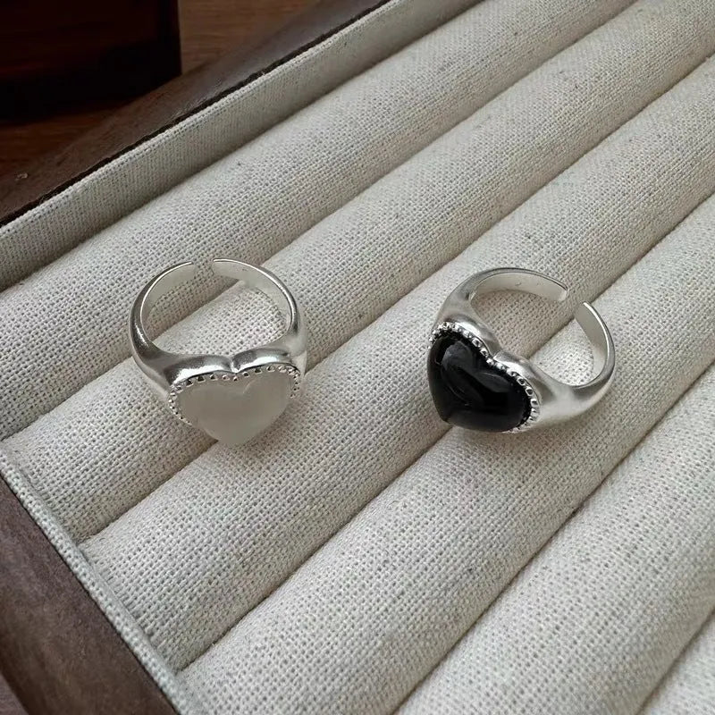 S925 sterling silver adjustable ring with black agate heart design on open mouth band