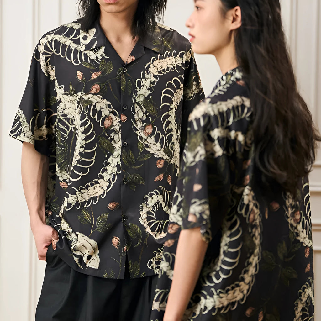 Short sleeve Cuban collar shirt with snake bone and floral pattern print in loose fit design