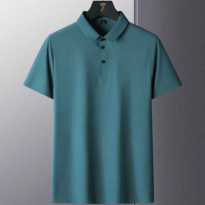 Man wearing a solid colour short sleeve non-iron business casual shirt