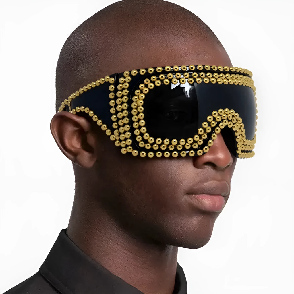 Men's punk sunglasses with large rim and square rivet details in silver or gold colour