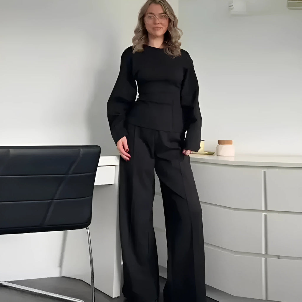 Women's polar fleece trouser suit with O-neck pleated top and wide-leg trousers in multiple colour options
