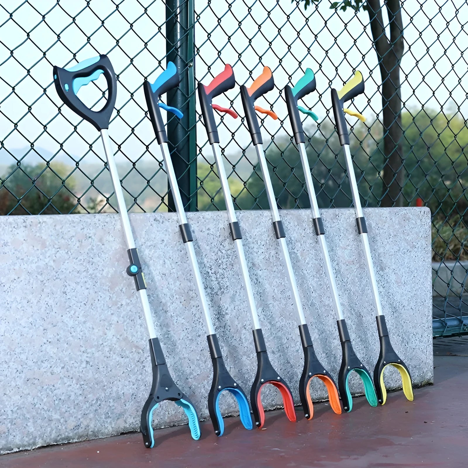 Blue trash folder artifact sewer pliers made from plastic and aluminium alloy for waste collection