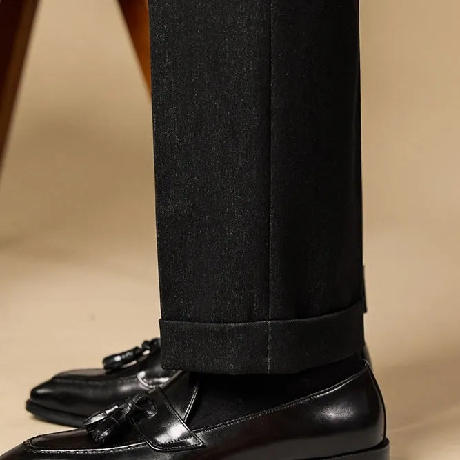 Genuine leather tassel loafers in British style with polished uppers and rubber soles