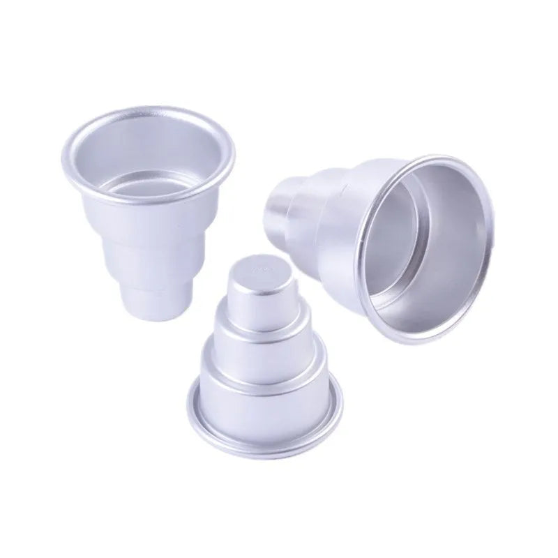 Three-layer aluminium cake mould set in silver with large, medium and small sizes