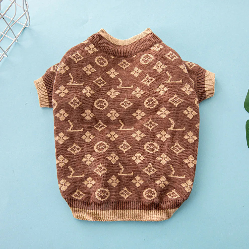 Wool knit dog sweater in European American style for winter warmth