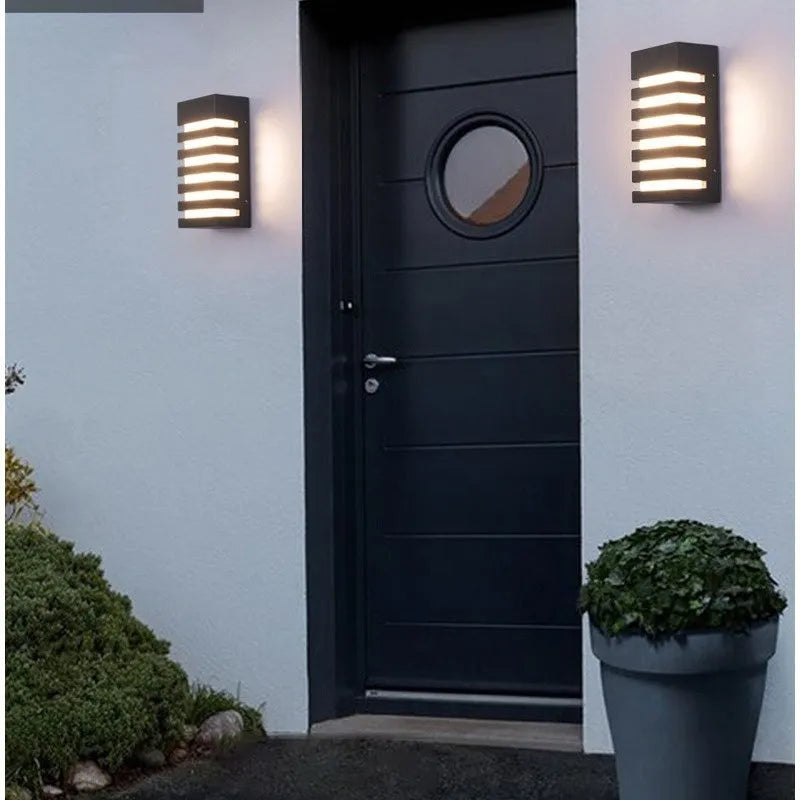 Modern minimalist black outdoor wall lamp with aluminium alloy construction and IP55 rating.
