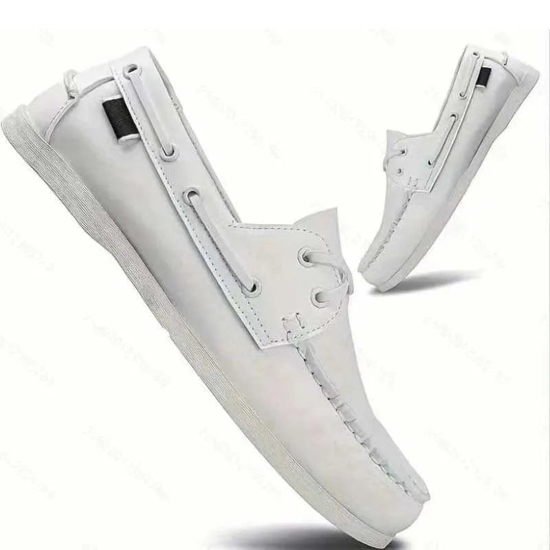 Men's British style casual shoes with artificial PU upper in solid colours with flat heel and round toe design