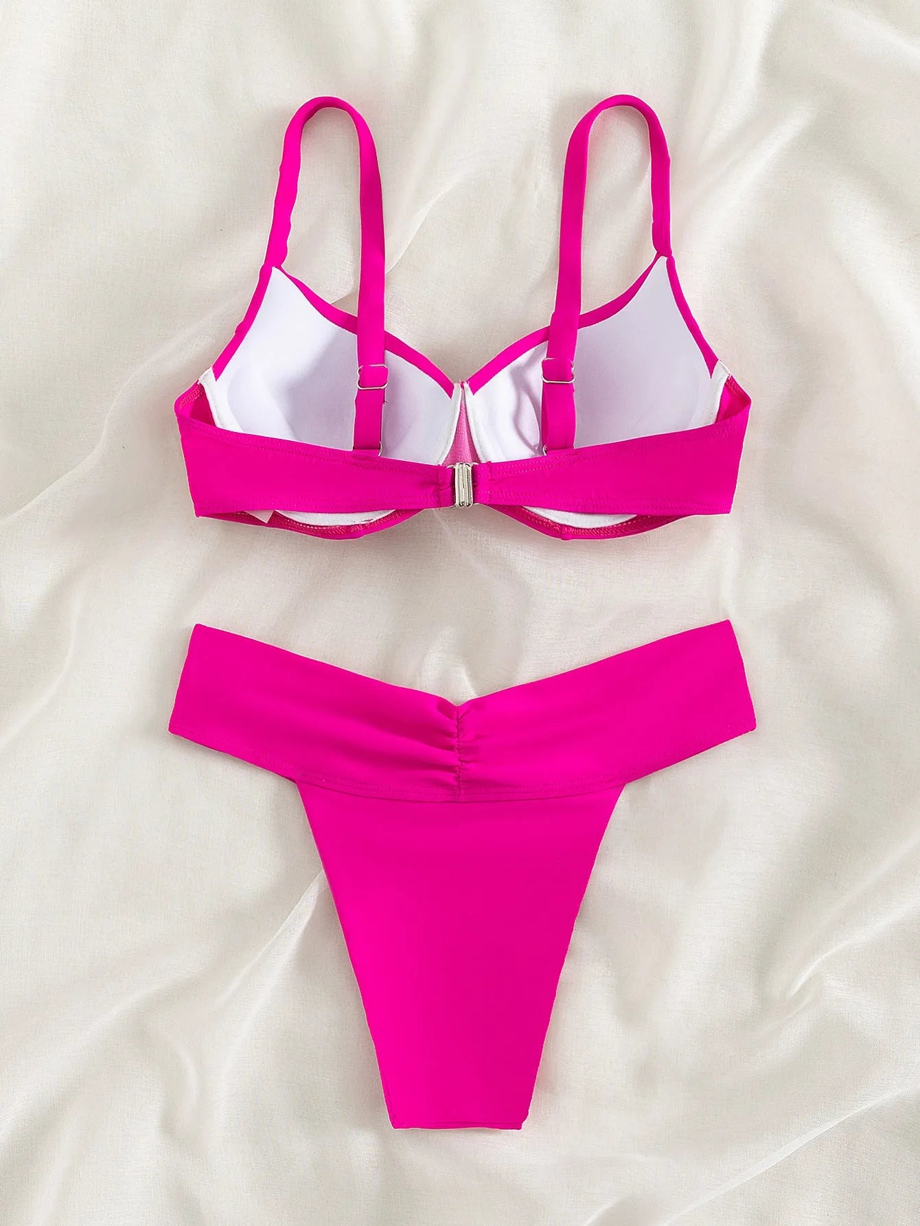 Women's solid colour bikini swimsuit with European American split style briefs design