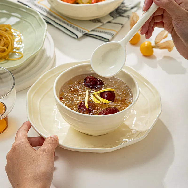 Seven-piece solid colour ceramic tableware set with modern minimalist design
