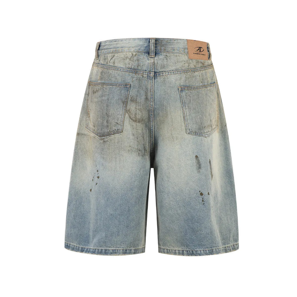 Men's washed blue cropped denim jeans with straight leg and zipper fly in Asian sizing