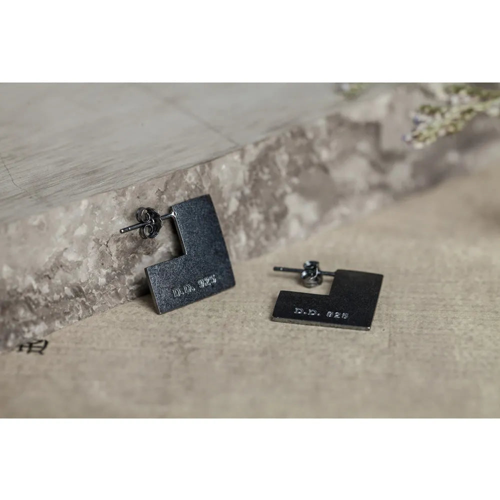 Sterling silver geometry square earrings with oxidation black finish, 16mm minimalist design