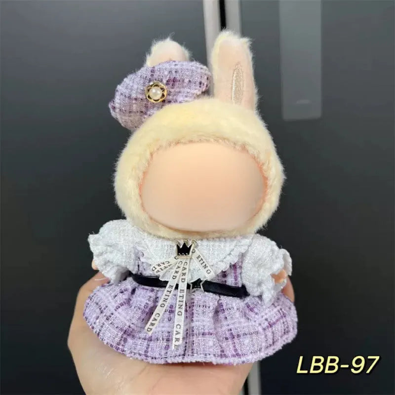 Plastic clothes for 17cm tall vinyl figurines in various style options