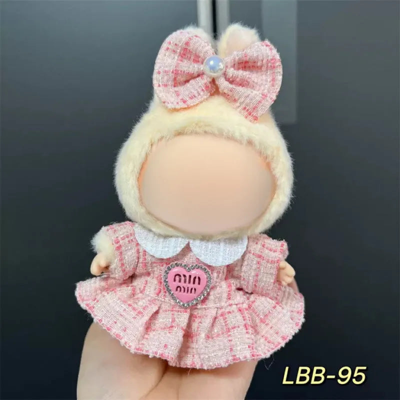 Plastic clothes for 17cm tall vinyl figurines in various style options