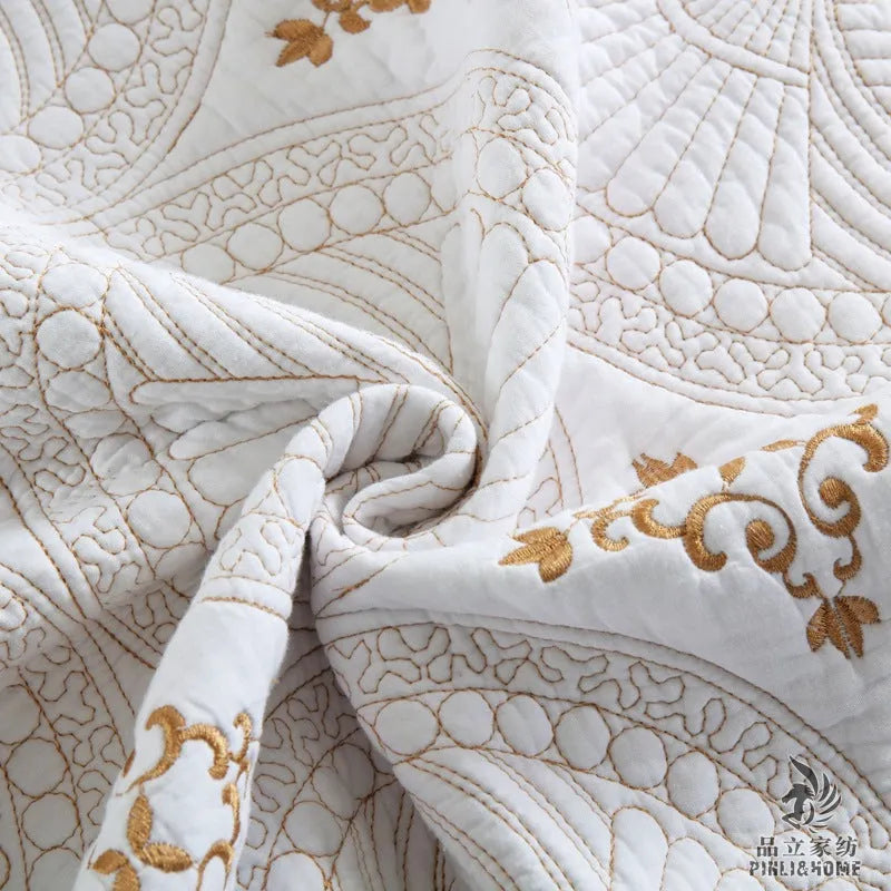 Pure cotton bed cover set with European embroidery and clip sheets design