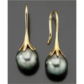 Women's retro fashion earrings with imitation gold electroplating on alloy