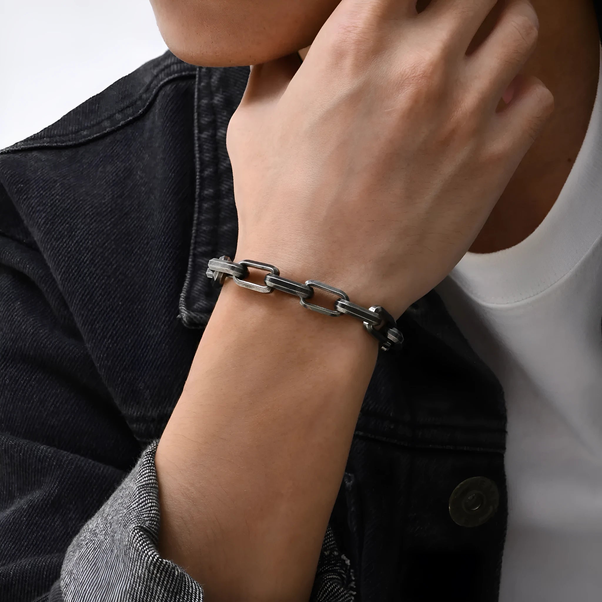 Men's stainless steel square chain bracelet in titanium steel with simple design