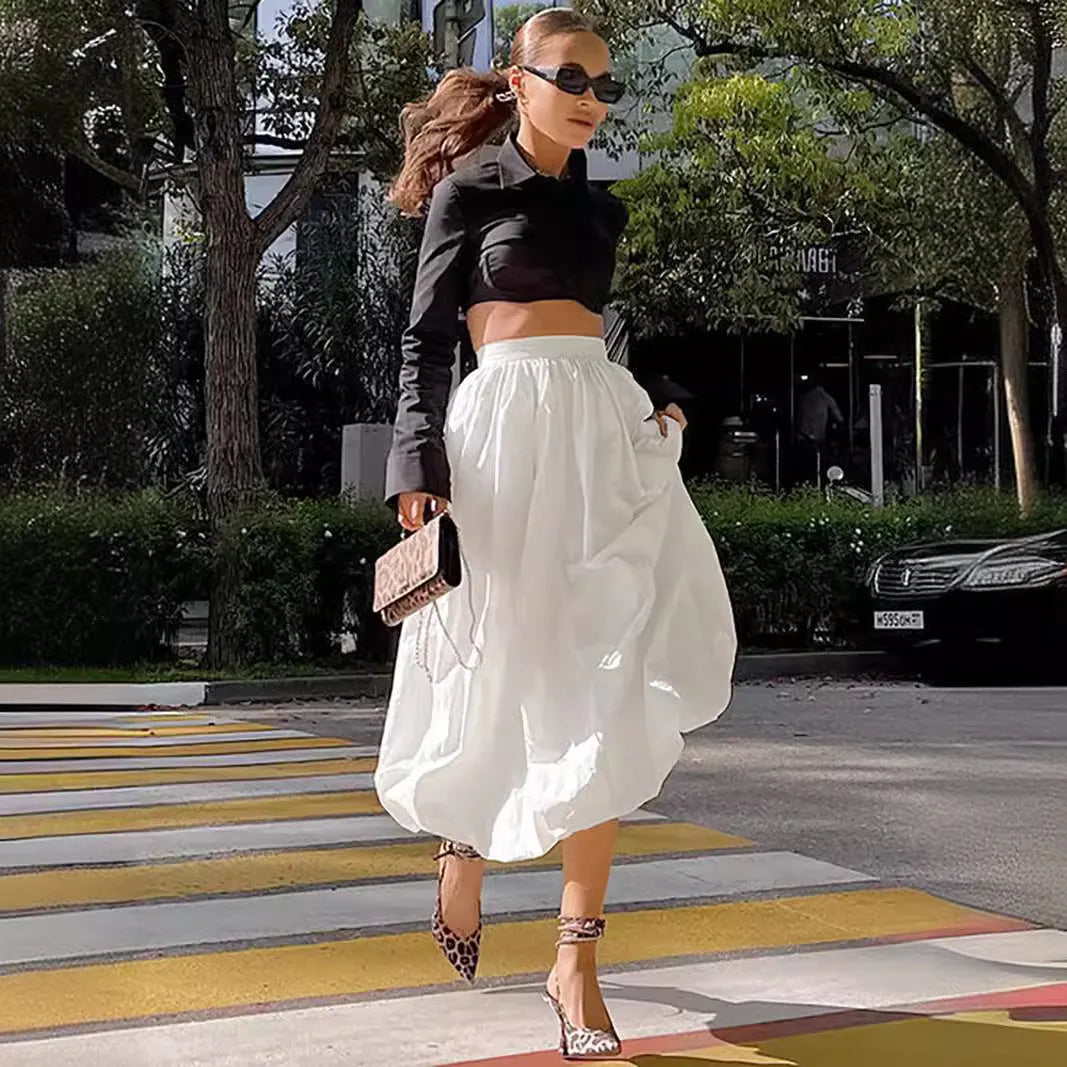 Women's solid colour cotton long skirt with elastic waistband in white or black