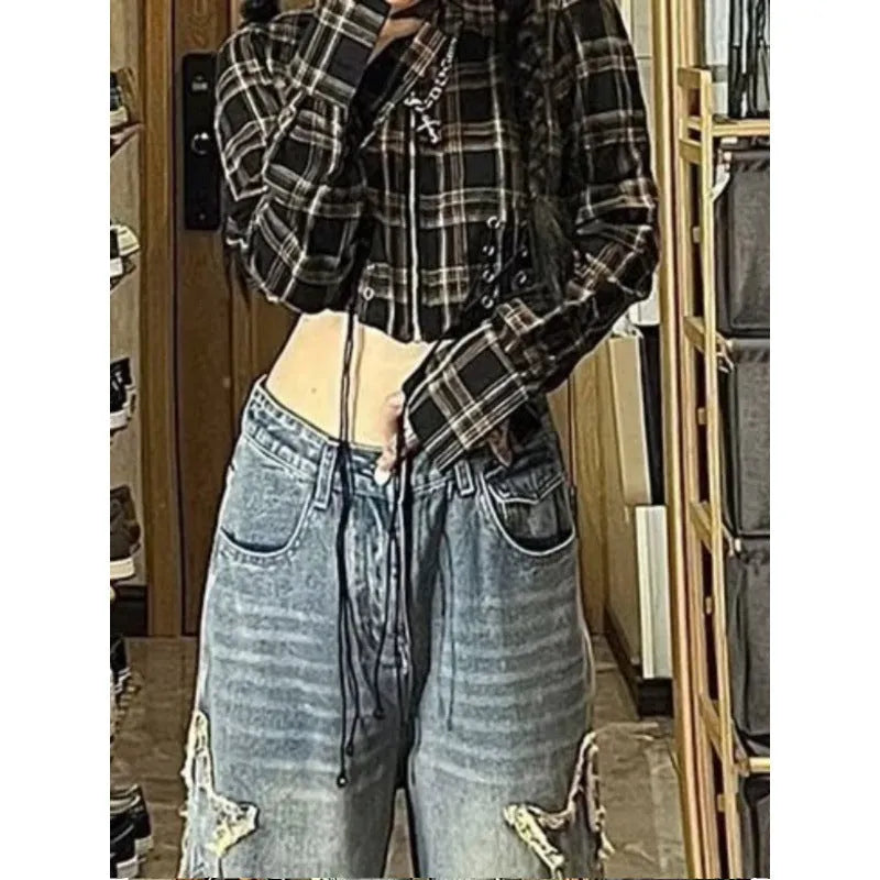 Women's blue straight-leg jeans with high waist and washed denim finish