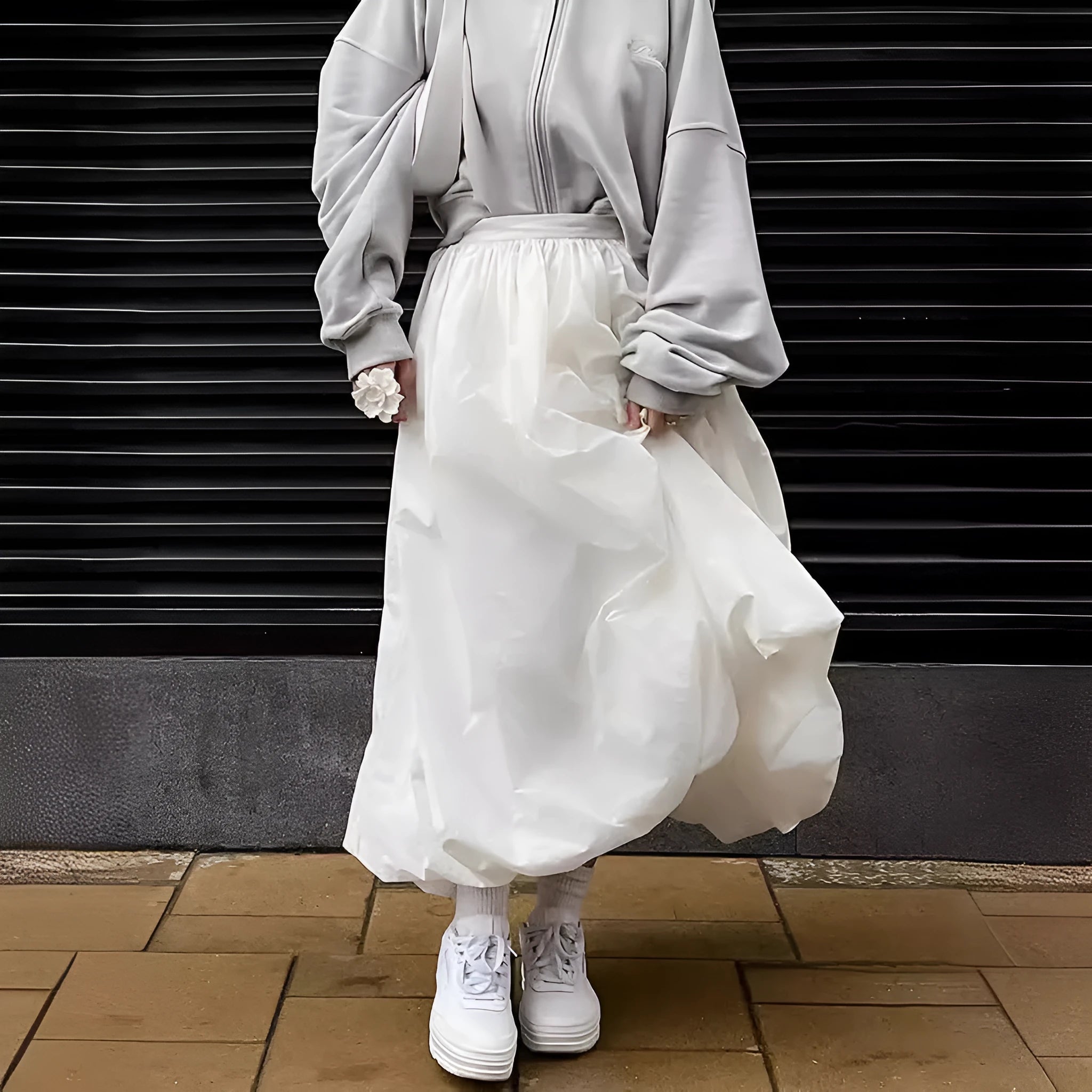 Women's solid colour cotton long skirt with elastic waistband in white or black