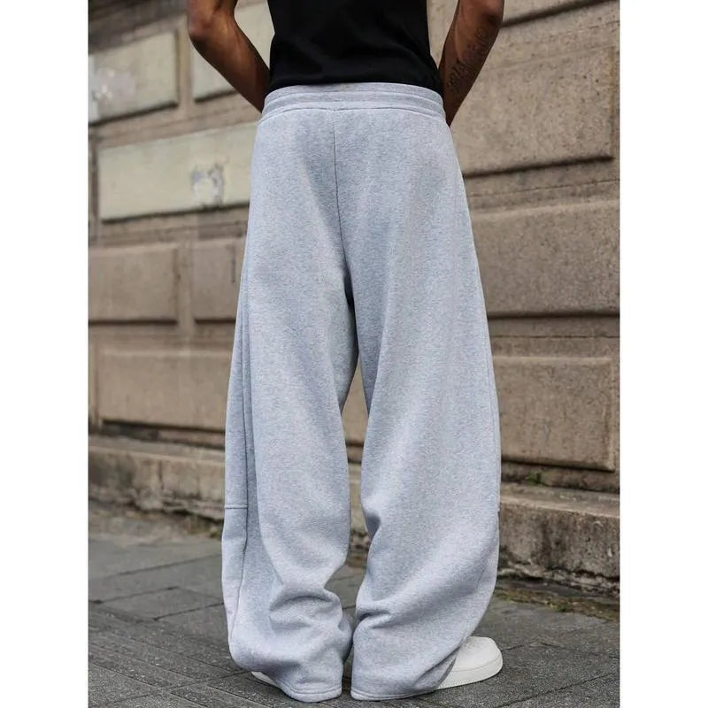 Men's straight high waist casual pants in cropped length with elastic waistband