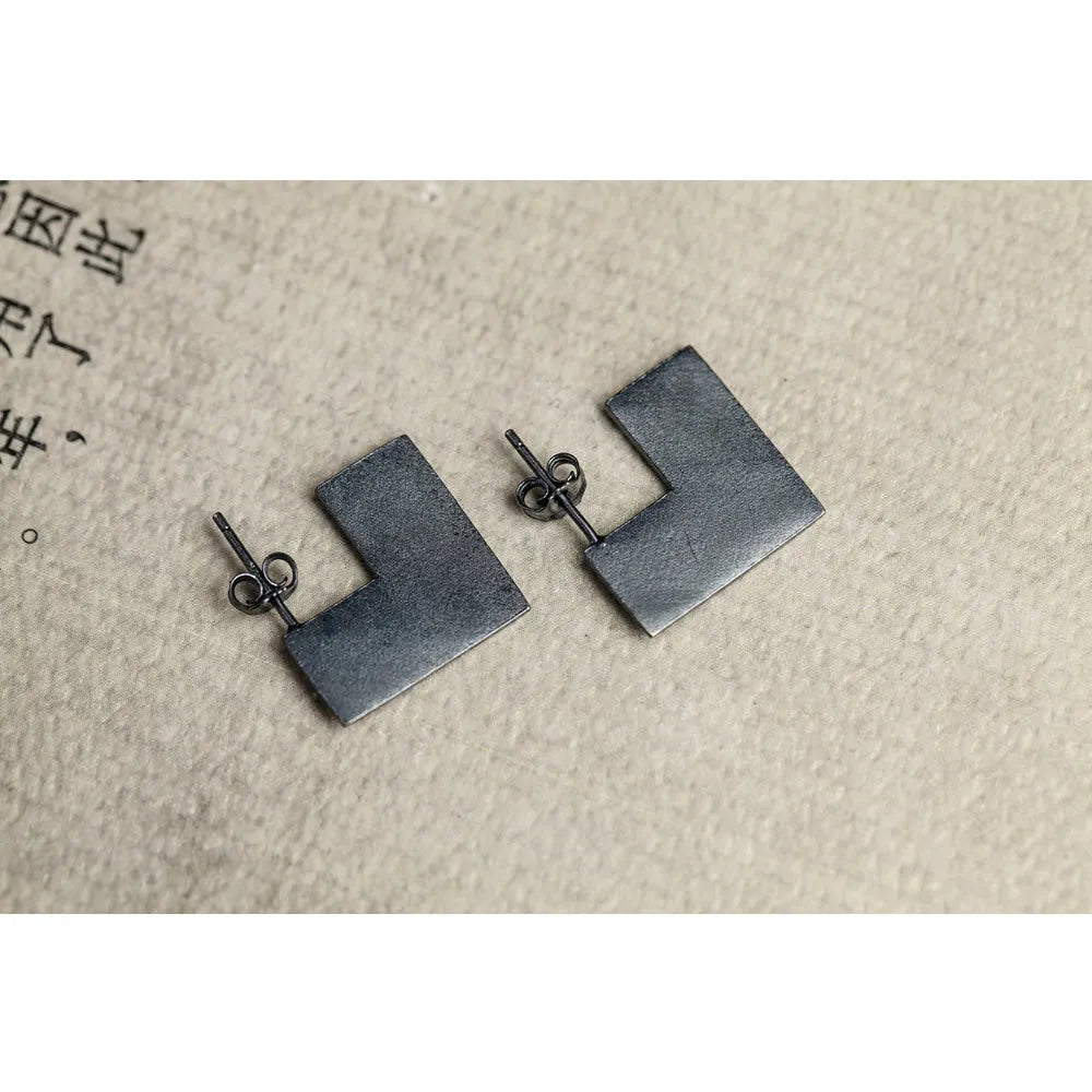 Sterling silver geometry square earrings with oxidation black finish, 16mm minimalist design