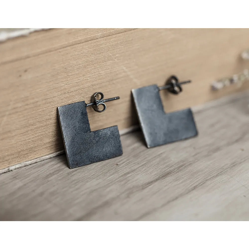 Sterling silver geometry square earrings with oxidation black finish, 16mm minimalist design